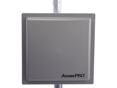 Lector RFID UHF / Alcance Ajustable 3 - 12 m (9.8 - 39.4 ft) / Frecuencia 902-928 MHz FHSS / Antena Integrada 12 dBi / Salida Wiegand 26 Bits / TCP-IP / Control de Acceso Vehicular